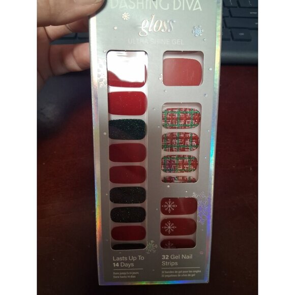 NEW Dashing Diva Gloss Ultra Shine Gel Christmas Nail Decals Dad Plaid - Picture 2 of 3